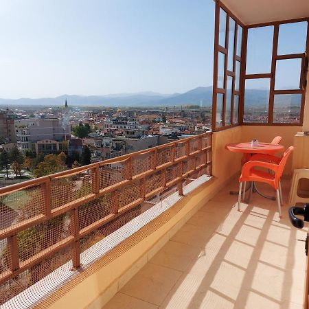 Geni Apartment Korce Exterior photo