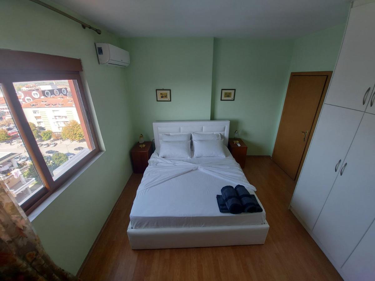 Geni Apartment Korce Exterior photo